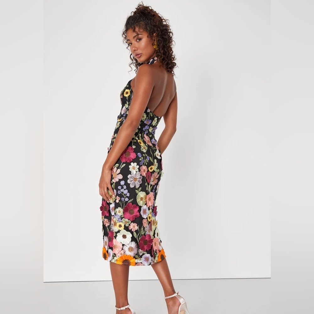 Women’s NWT Lulus Unique Impression Black 3D floral embroidered midi dress-Small - Picture 2 of 9